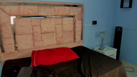 licky_lov online show from November 21, 3:30 am