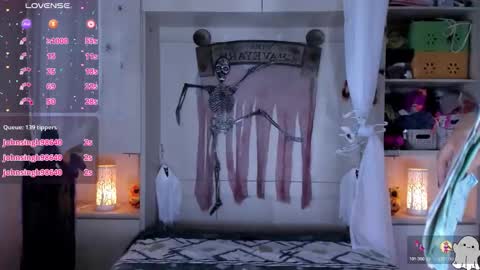         online show from October 23, 11:38 am