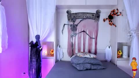         online show from October 21, 11:36 am