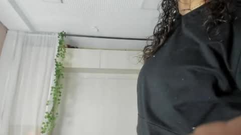         online show from May 5, 11:46 am
