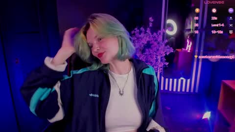 lika_sky online show from May 15, 4:32 pm