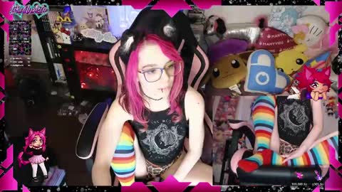 LikeMyAshe online show from May 4, 8:18 am