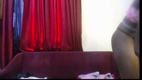 Euni online show from March 25, 7:33 am