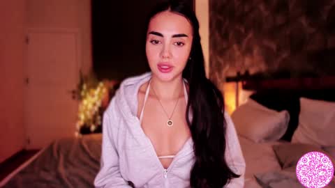 Snapshot of lil_gabbyg chatting on December 14, 4:34 am Gabriela online show from December 14, 4:34 am