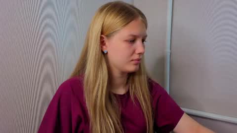 Emma online show from May 21, 4:10 am