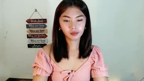    online show from April 4, 12:37 pm