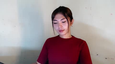    online show from April 8, 2:08 pm