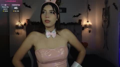 lila_min online show from October 7, 2:21 pm