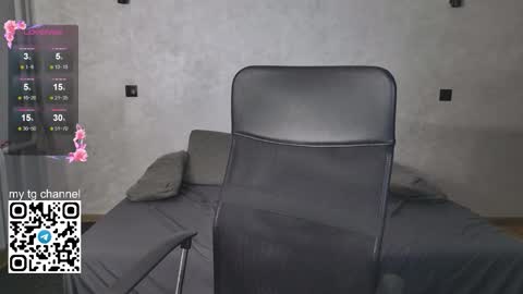 Snapshot of lila_pitt chatting on September 8, 6:51 pm lila_pitt online show from September 8, 6:51 pm