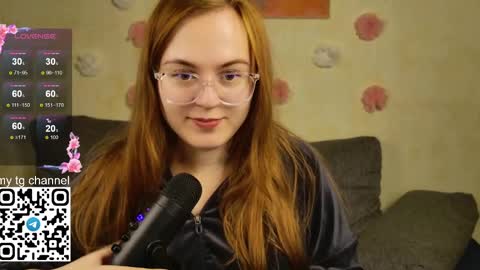 Snapshot of lila_pitt chatting on March 7, 10:43 pm lila_pitt online show from March 7, 10:43 pm