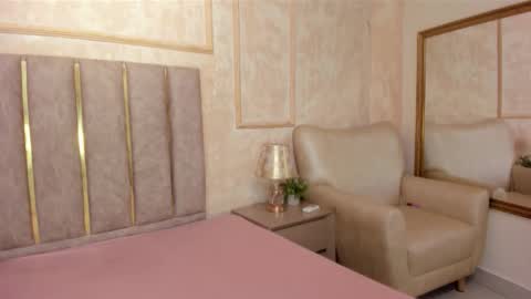 lila bailey  online show from December 20, 8:57 pm