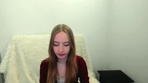 LiliaDesire online show from December 6, 9:21 am