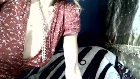 LilaniLoverx online show from December 15, 10:48 pm