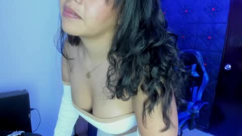 LilaVelvet online show from May 12, 10:38 pm