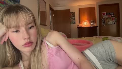 Olivia online show from June 26, 10:55 pm