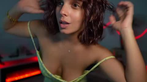 Rebecca online show from May 21, 7:56 pm