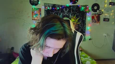 Lil online show from November 20, 11:44 am