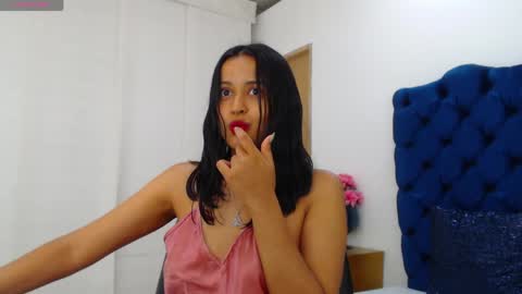 Lili online show from May 14, 4:07 am