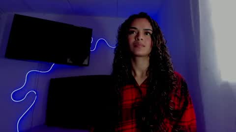 lili_evanss online show from May 8, 6:54 pm