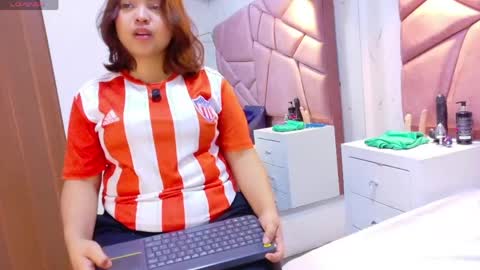 liliana online show from May 25, 9:47 pm