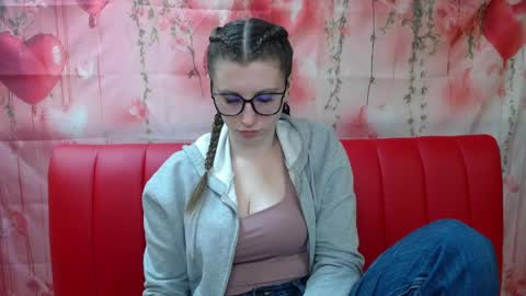 lilianashine online show from April 1, 5:30 am