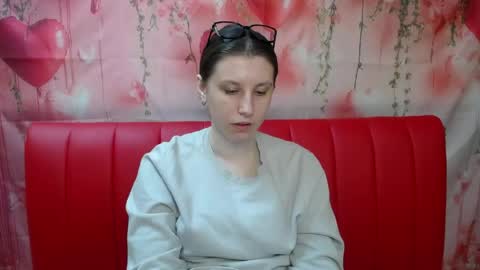 lilianashine online show from May 13, 5:24 am