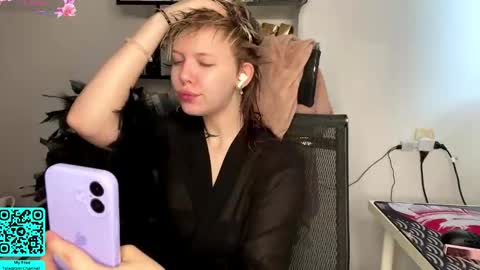 Lilian online show from March 3, 7:03 am