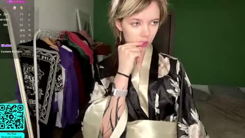 Lilian online show from May 10, 7:43 am