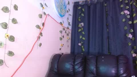 yesica online show from May 25, 7:57 pm