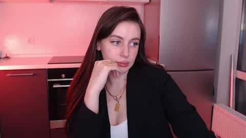 Lilu online show from June 1, 10:54 pm