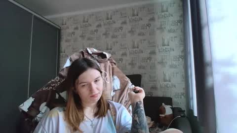 liliawoolf online show from February 24, 8:57 am