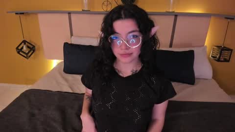  Lili  online show from February 25, 4:57 am