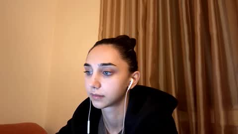 Lina online show from October 6, 10:36 pm