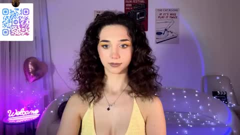 Lina online show from May 10, 10:34 pm