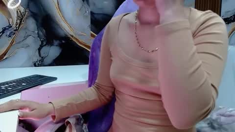lilimini online show from May 28, 1:58 am