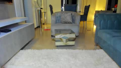 Lili  online show from May 27, 3:03 am