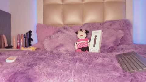 Lilit online show from November 8, 3:11 am