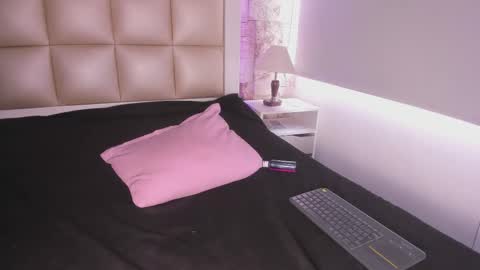 Lilit online show from February 13, 2:52 pm