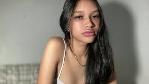 Chloe online show from June 17, 4:19 pm
