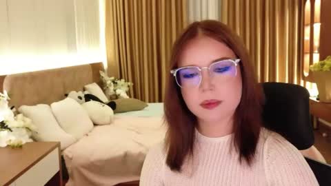 Lilith Bonheur online show from May 12, 8:59 pm