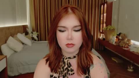 Lilith Bonheur online show from May 21, 11:19 am