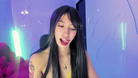 lilith cooper20 online show from May 14, 4:07 am