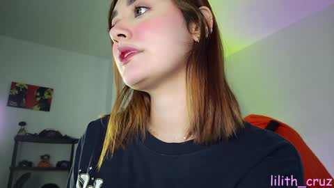 Snapshot of lilith_cruzz chatting on December 21, 10:30 pm Lilith online show from December 21, 10:30 pm