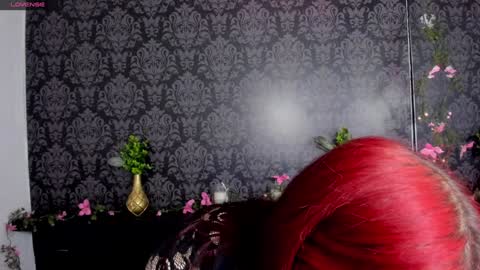 Snapshot of lilith_payton chatting on December 20, 4:20 am Lilith Patton online show from December 20, 4:20 am
