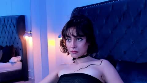 lilith_selene online show from April 6, 4:46 am