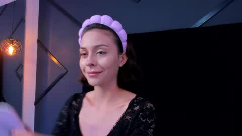 lilith_selene online show from May 17, 4:33 am