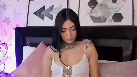 Snapshot of lilith_thompson chatting on September 10, 4:07 pm lilith_thompson online show from September 10, 4:07 pm
