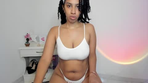 Alejandra  online show from May 21, 5:38 am