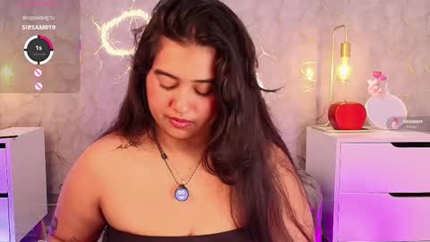 lilithcb_ online show from November 27, 9:50 pm