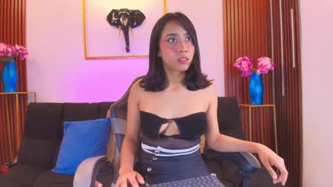 Lilith online show from April 8, 9:39 pm